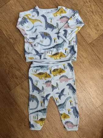 Костюмчик Next