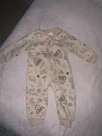 Комбинезон с открытыми ножками