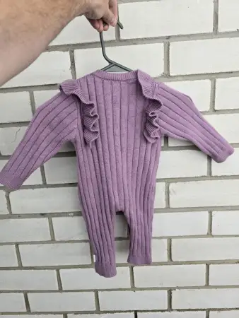 Теплый вязанный комбинезон