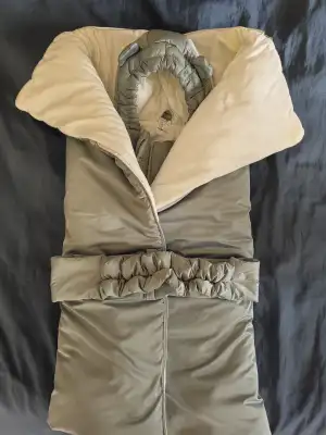 Комбинезон теплый на выписку