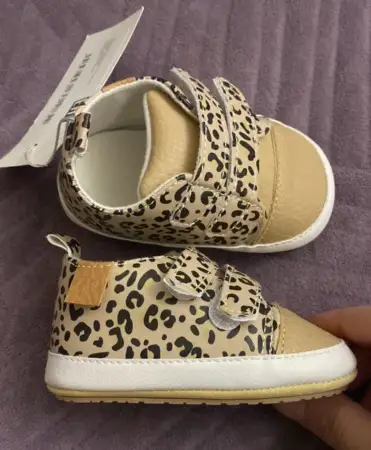 Пинетки для малышки.