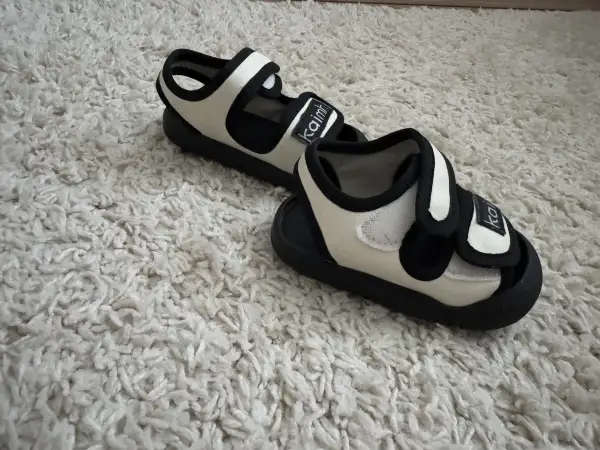 Детские босоножки