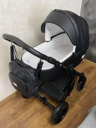 Коляска детская в очень хорошем состоянии