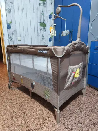 Манеж кровать с матрасом