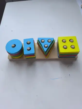 Пирамидка сортер геометрик