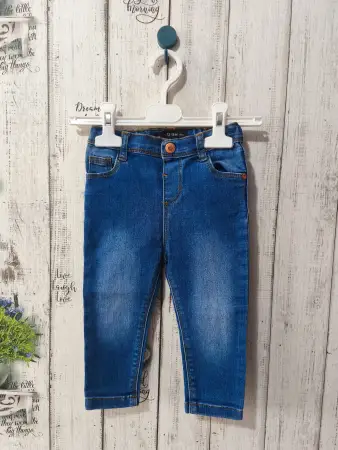 Джинсы и футболка 86см