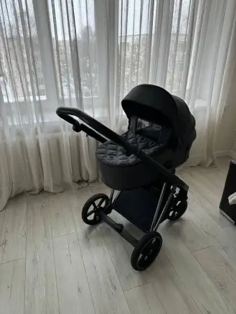 Детская коляска Roan Ivi Volcani